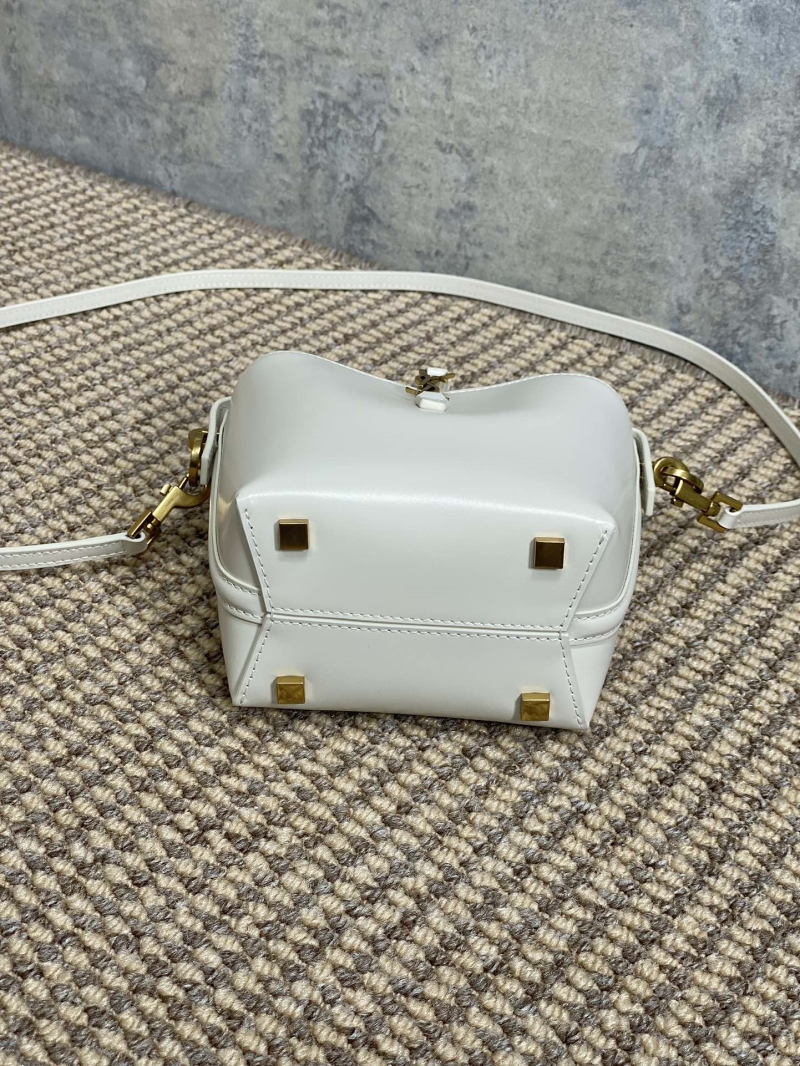 Y51 top handle bags